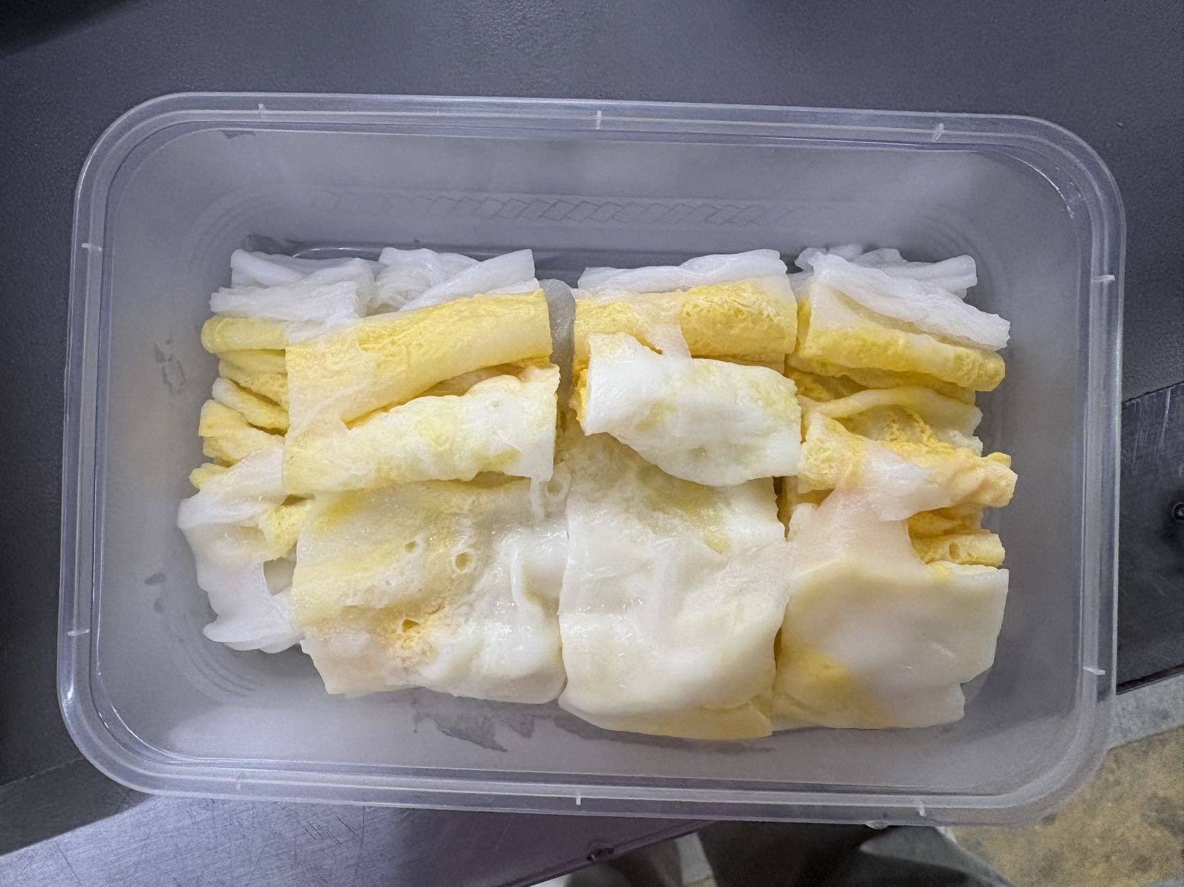 鸡蛋肠粉