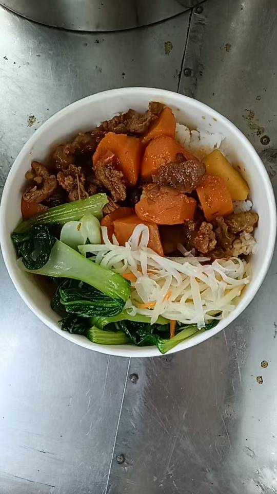 红烧牛肉饭