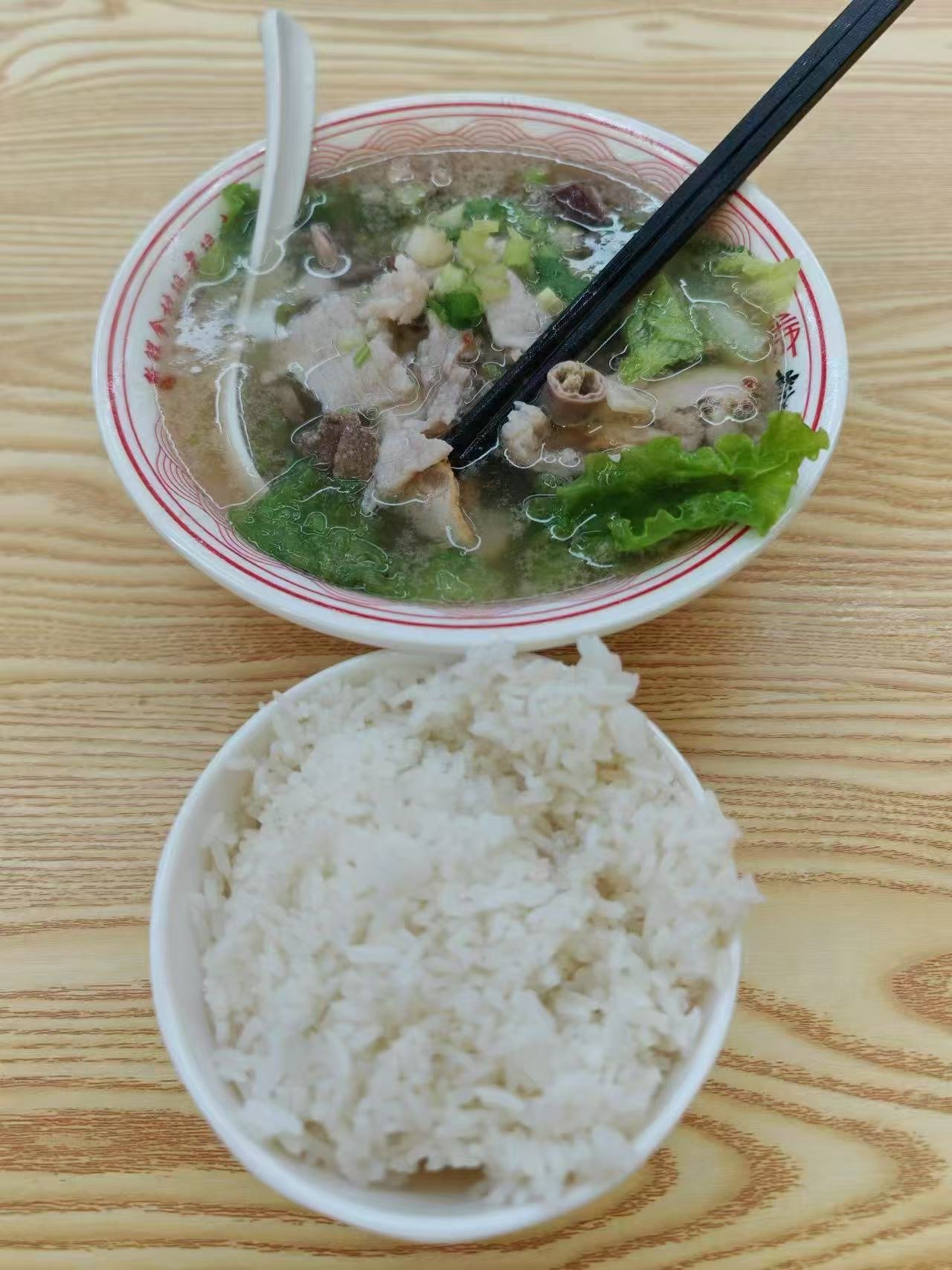 猪杂汤饭